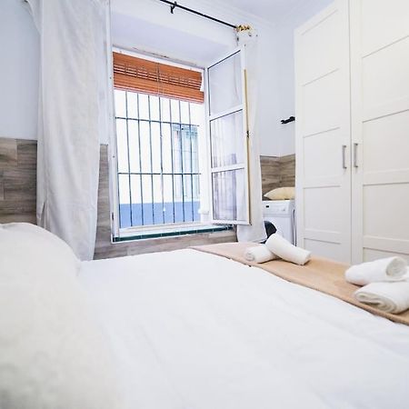 Apartamento En El Barrio De San Lorenzo, Junto A La Basilica Del Gran Poder Seville Exterior photo